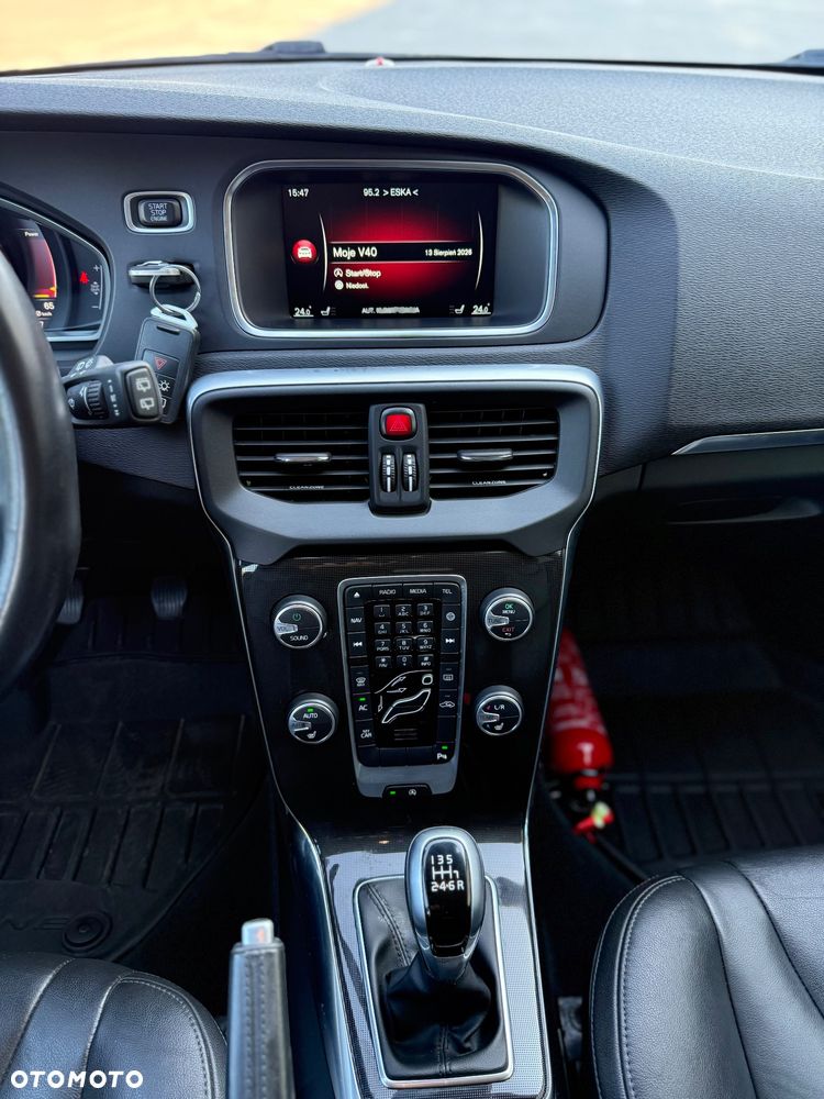 Volvo V40 D2 Drive-E SCR Momentum - 22