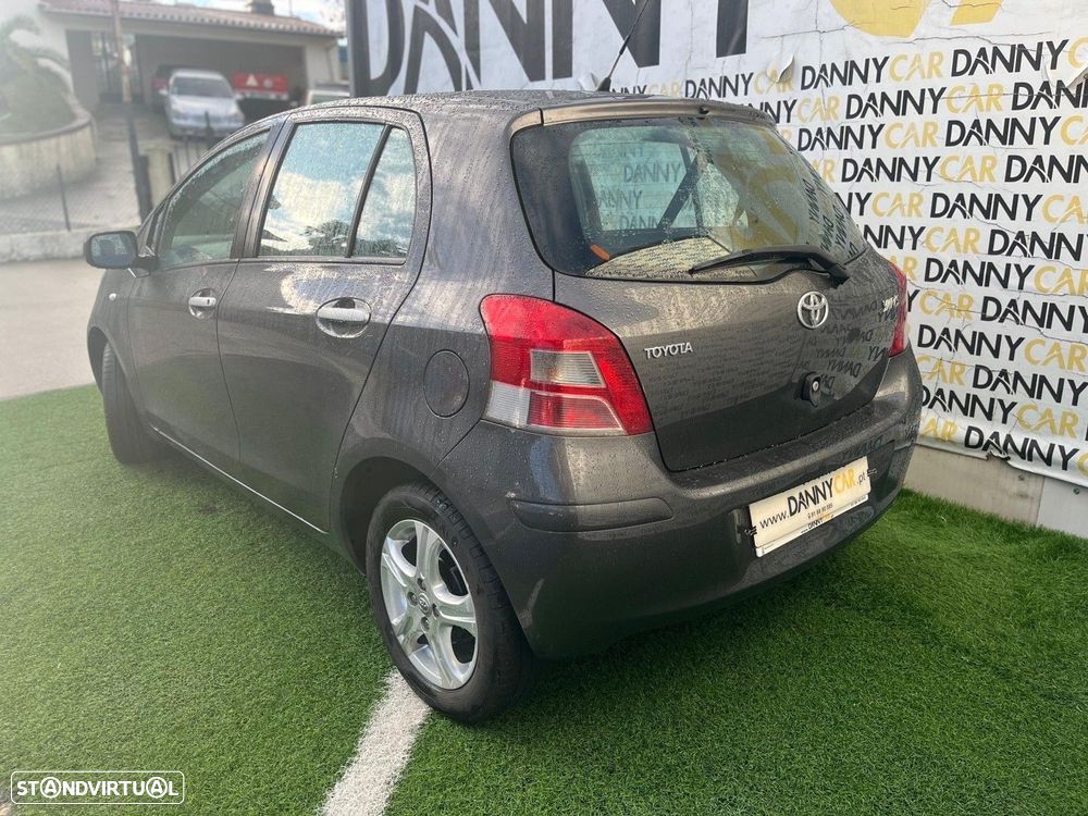 Toyota Yaris 1.4 D-4D AC - 3