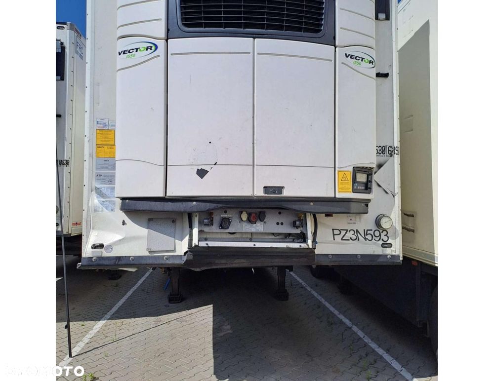 Schmitz Cargobull SKO FP 60 Carrier Vector 1550 - 4