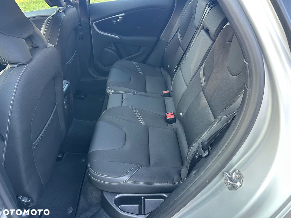 Volvo V40 - 19
