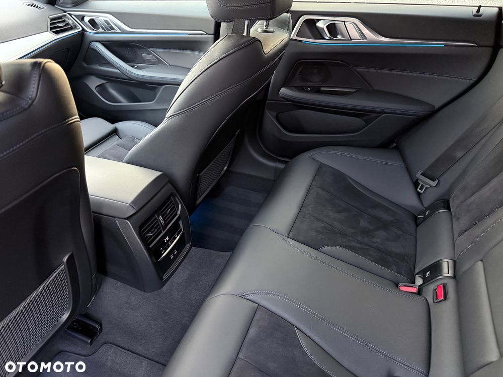 BMW Seria 4 420d xDrive Gran Coupe M Sport - 38