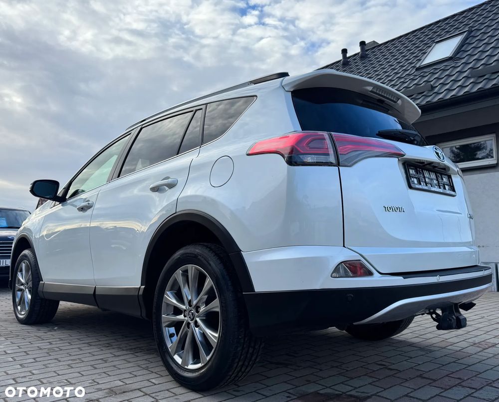 Toyota RAV4 - 10