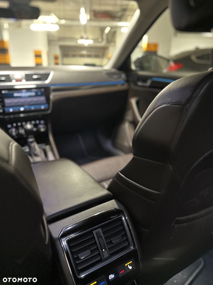 Skoda Superb 2.0 TSI 4x4 L&K DSG - 19