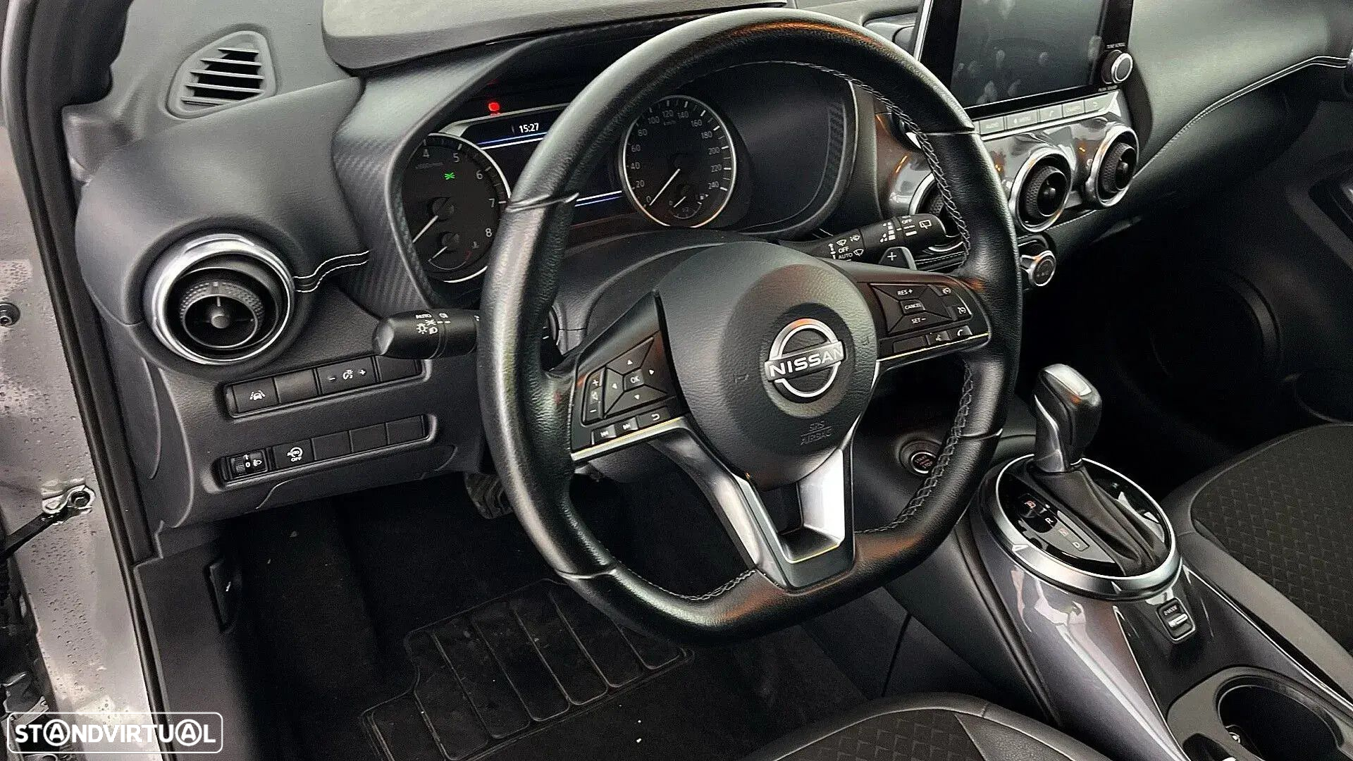 Nissan Juke 1.0 DIG-T N-Connecta NAV. DCT - 28