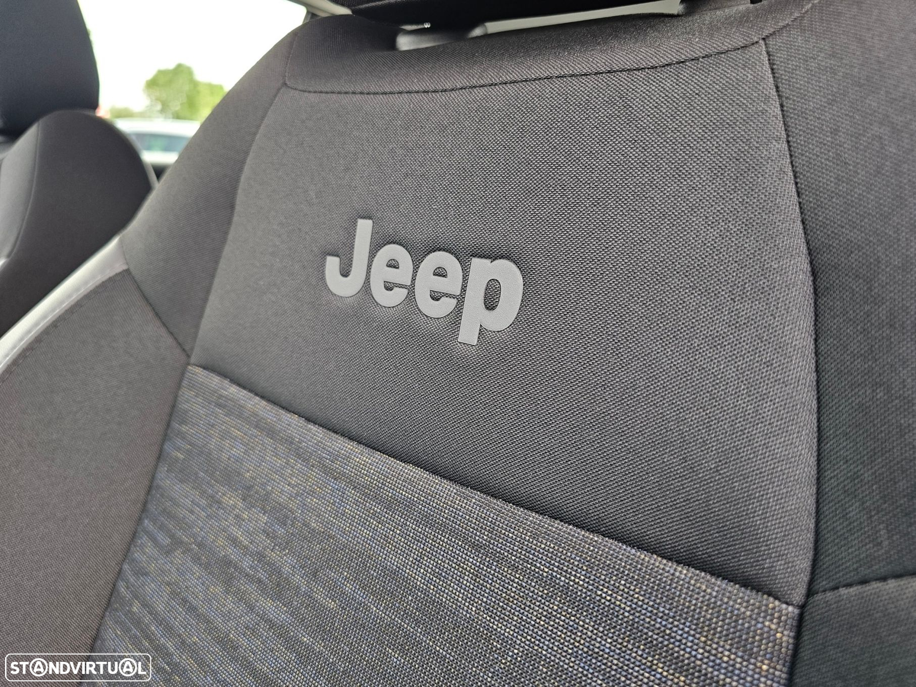 Jeep Avenger 54 kWh Longitude - 33