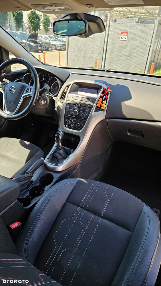 Opel Astra 1.4 T Edition 150 - 19