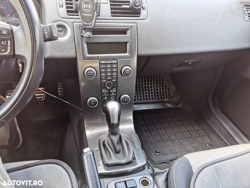 Volvo S40 D2 Rdesign Edition - 7
