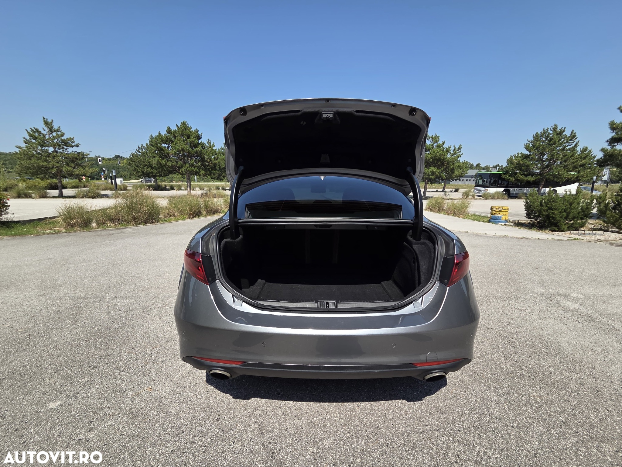 Alfa Romeo Giulia 2.0 Turbo AWD AT8 Veloce - 7