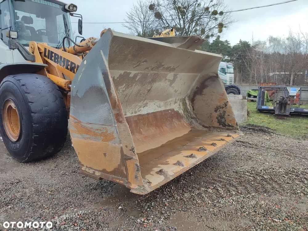 Liebherr L 566 2PLUS2 - 13