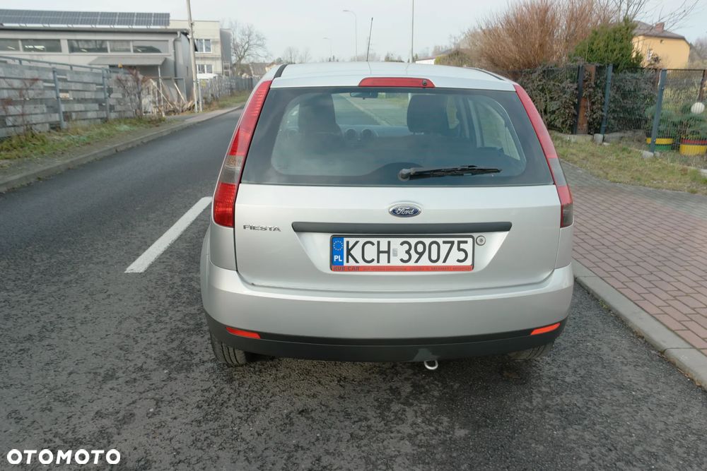 Ford Fiesta 1.4 Ambiente - 8