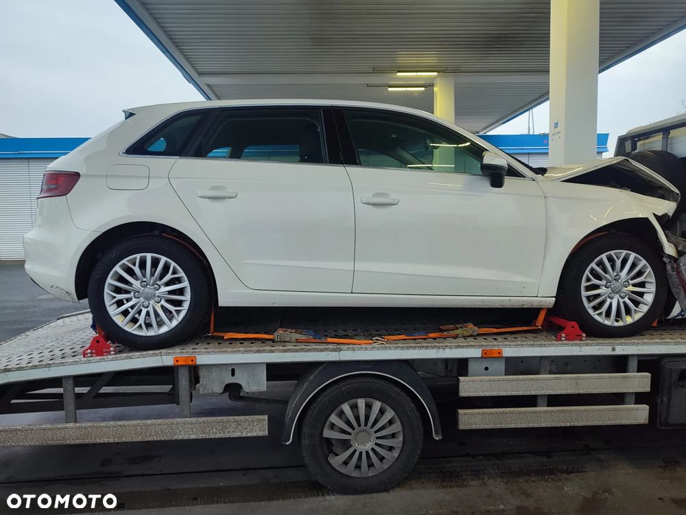 Audi A3 Sportback 2.0 TDI S tronic Ambition - 33