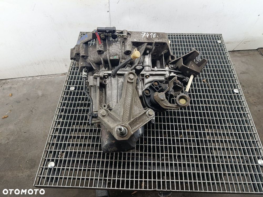 SKRZYNIA BIEGÓW MANUALNA 5 RENAULT SCENIC II JR5104 1.6 16V - 3