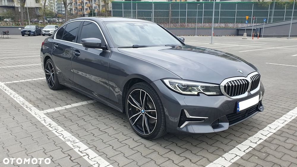 BMW Seria 3 330i xDrive Luxury Line sport - 12