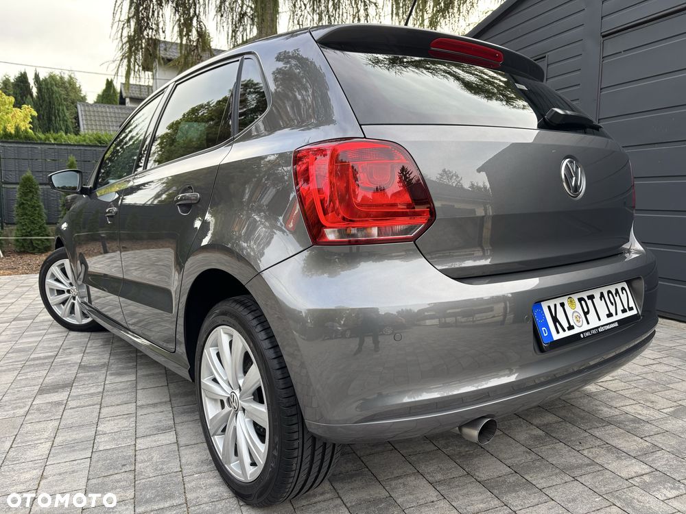 Volkswagen Polo 2011 photo 2
