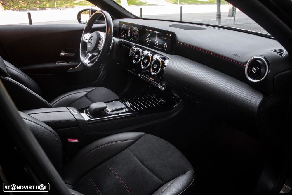 Mercedes-Benz A 250 e AMG Line - 26