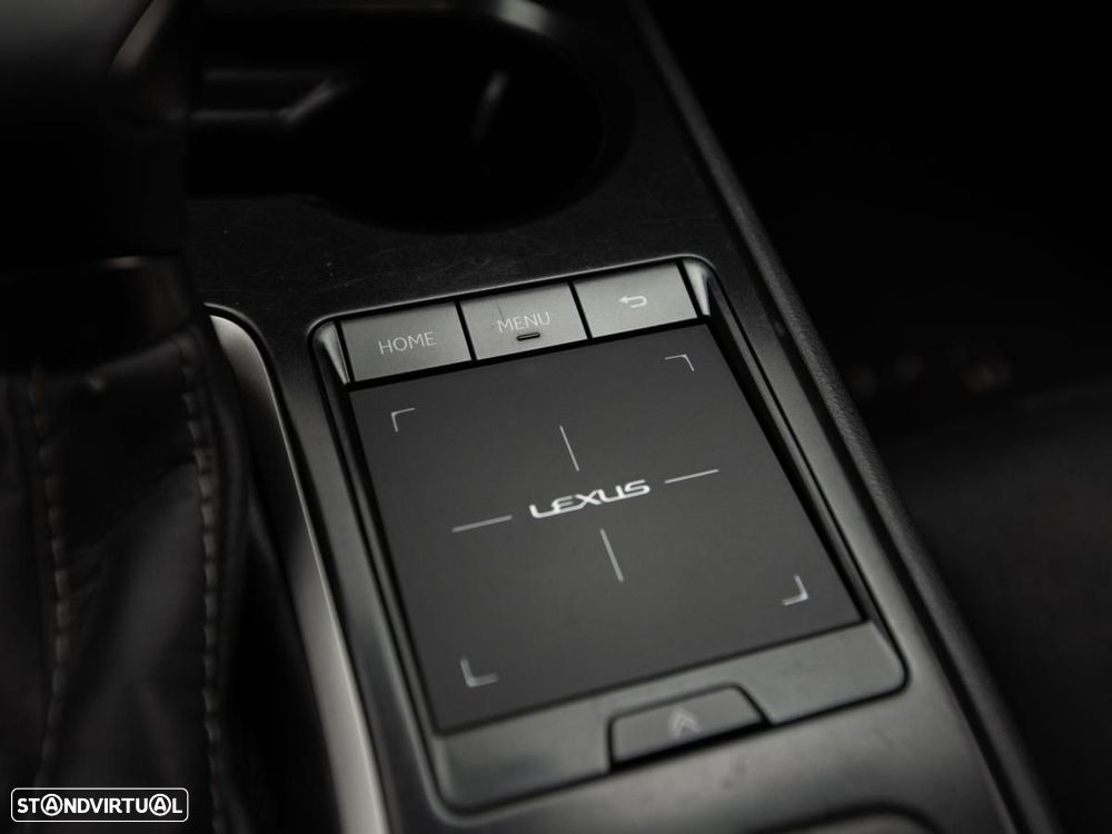 Lexus UX 250h Business - 21