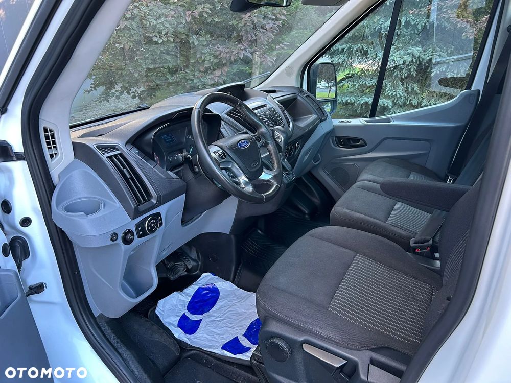 Ford Transit - 19