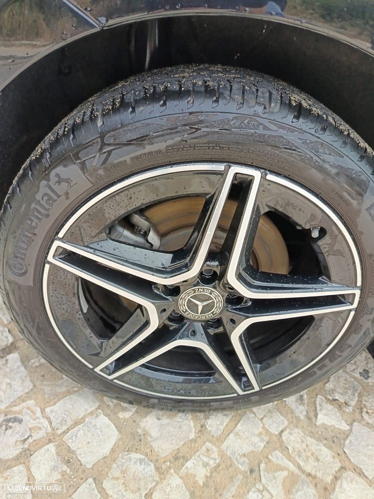 Mercedes-Benz A 250 e AMG Line - 11
