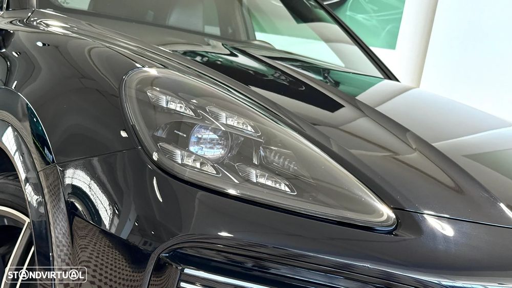 Porsche Cayenne Turbo S E-Hybrid - 8