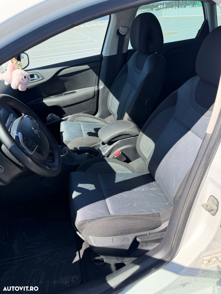 Citroën C4 1.6 HDI 16V X - 9