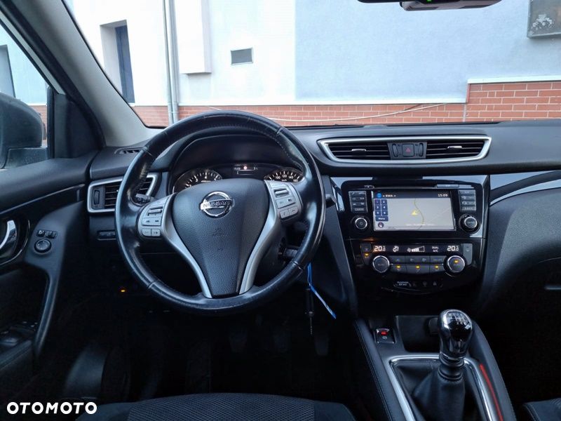 Nissan Qashqai 1.2 DIG-T TEKNA+ - 11