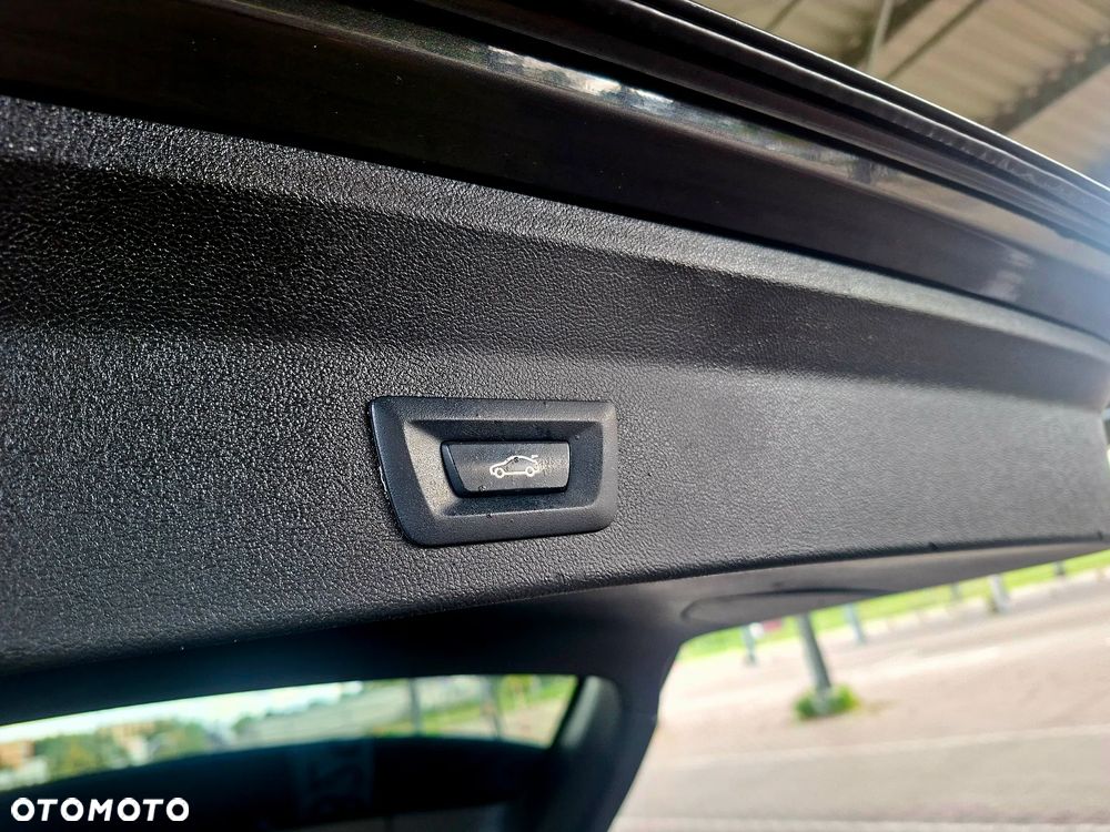 BMW X3 xDrive20d Luxury Line - 36