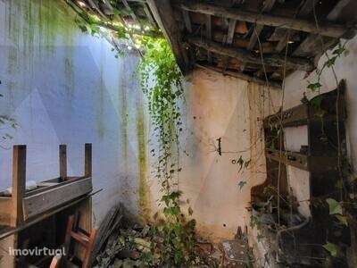 Moradia T2 inserida num terreno de 950m2 - Grande imagem: 5/7