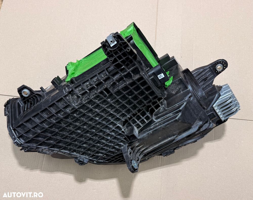 Far dreapta MERCEDES EQS an 2023-2026 cod A2969062602 cu Digital Light - 4