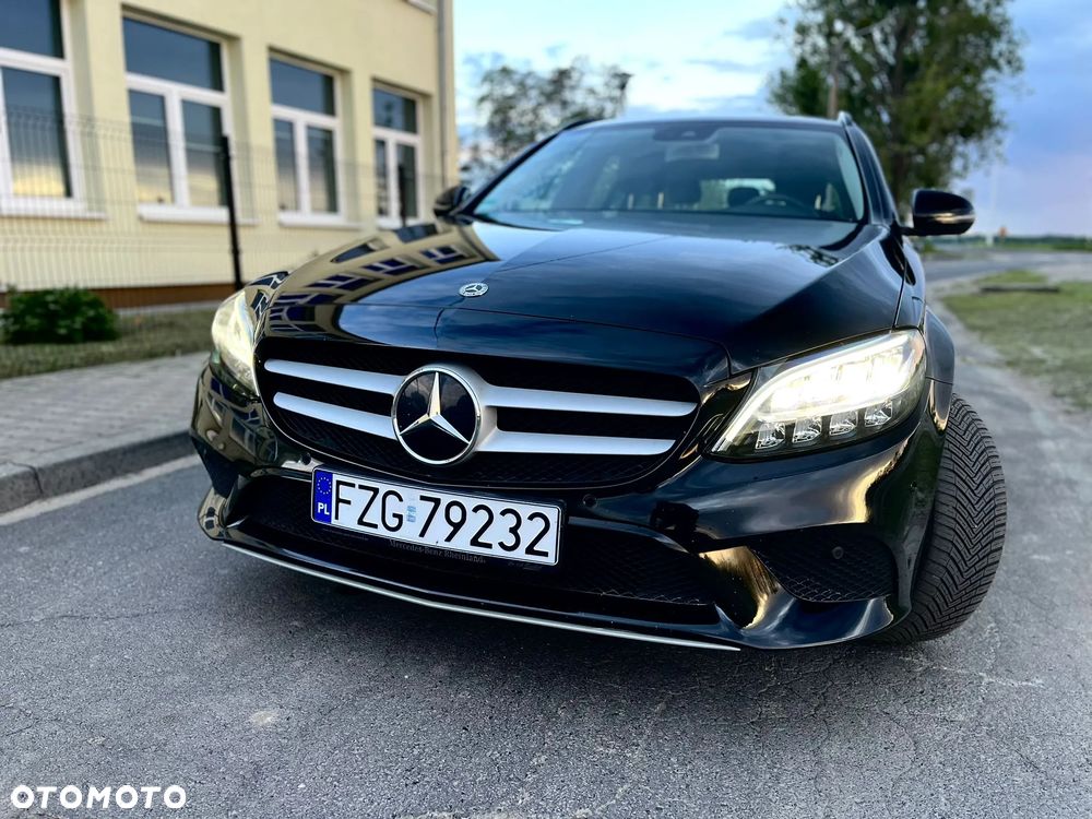 Mercedes-Benz Klasa C 200 d 9G-TRONIC - 36