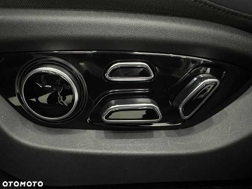 BYD Sealion 7 - 12
