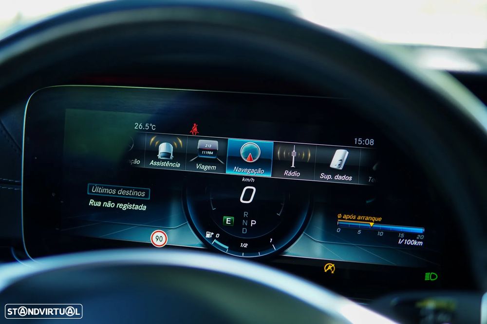 Mercedes-Benz E 220 d AMG Line - 28