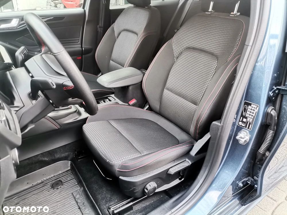 Ford Focus 1.0 EcoBoost ST-Line X - 15