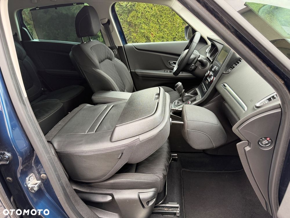 Renault Grand Scenic TCe 140 GPF BLACK EDITION - 27