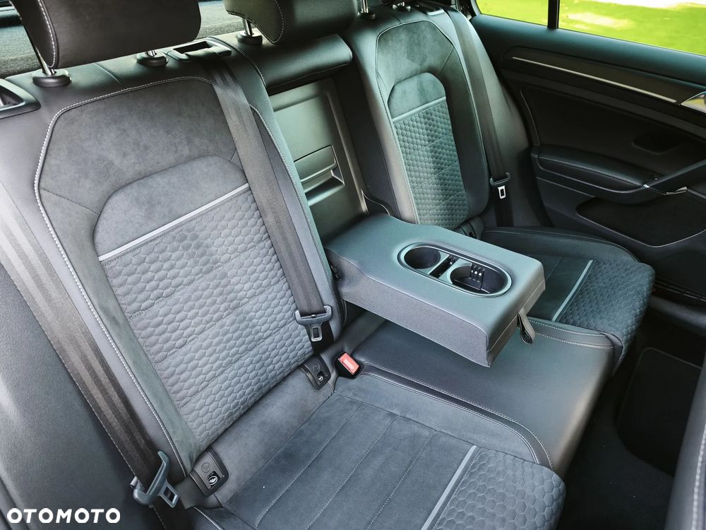 Volkswagen Golf - 15