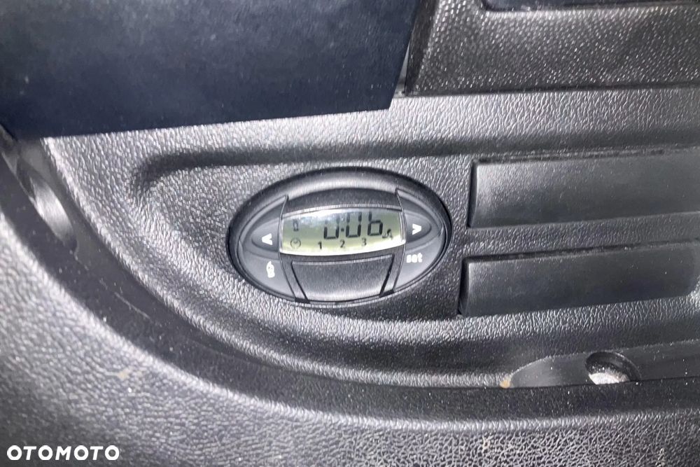Peugeot BOXER winda 750 kg kontener 4,10-2,10-2,20 - 7
