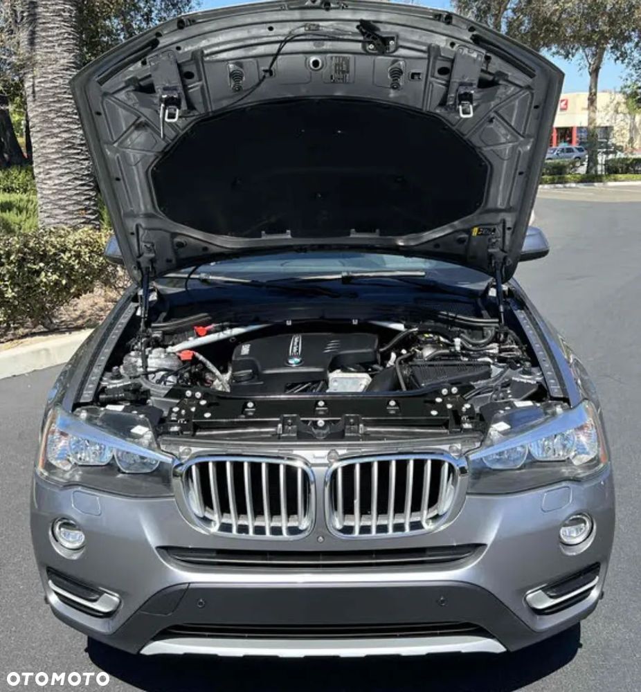 BMW X3 28i xDrive - 10