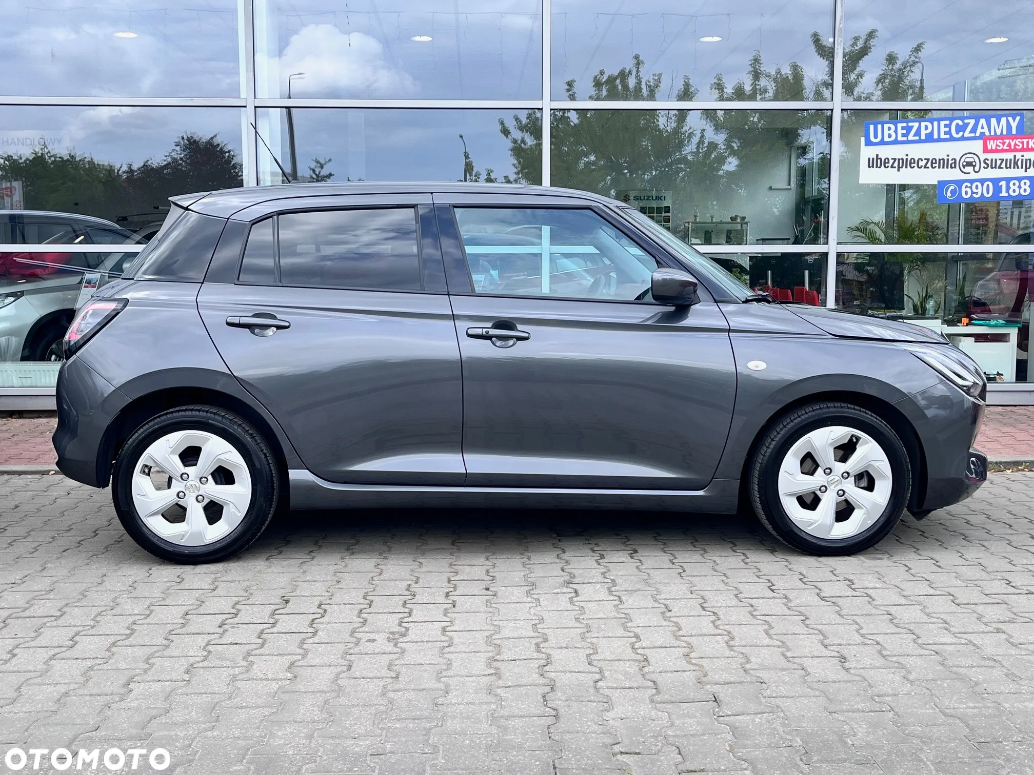 Suzuki Swift 1.2 Dualjet SHVS Premium Plus - 5