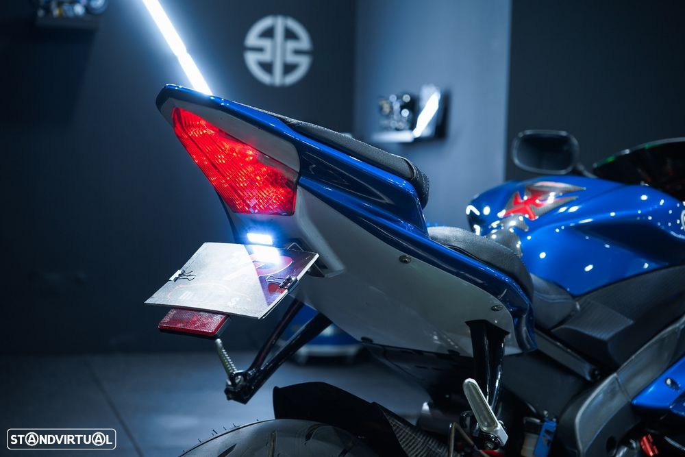 Yamaha YZF R6 - 10