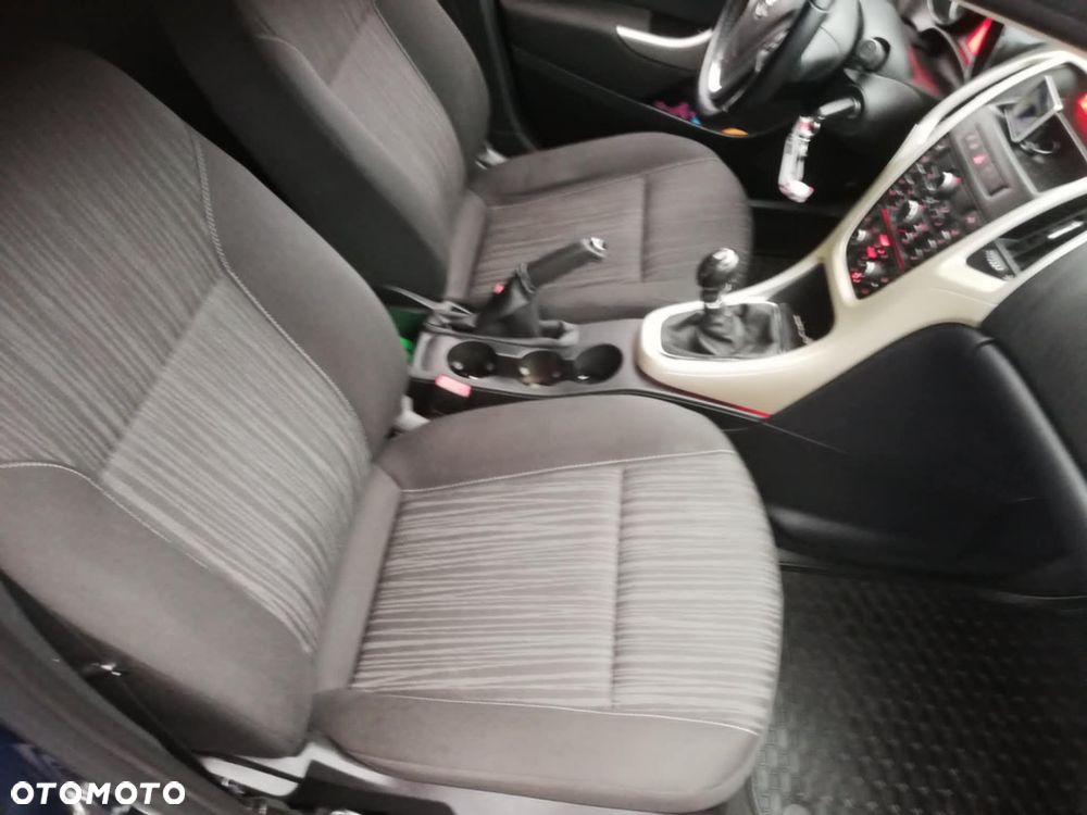 Opel Astra 1.4 T Enjoy - 8