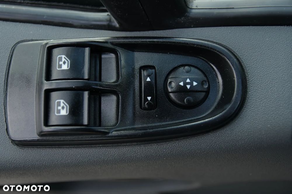 Iveco DAILY 35-150 * WYWROTKA 3-stronna * Niski Przebieg! * SUPER STAN! - 20