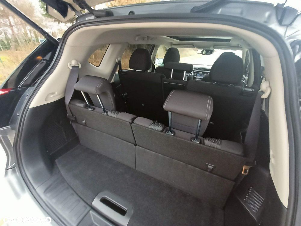 Nissan X-Trail 1.6 DIG-T Tekna 2WD 7os - 26