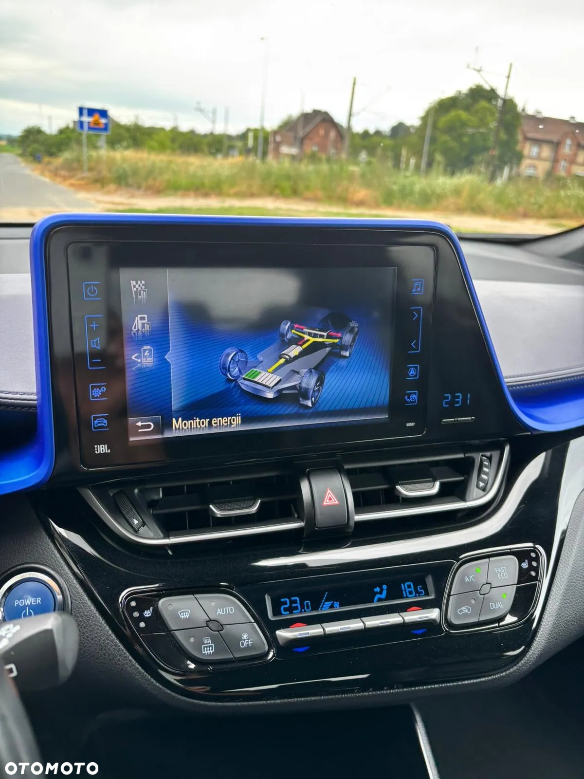 Toyota C-HR 1.8 Hybrid GPF Executive - 34