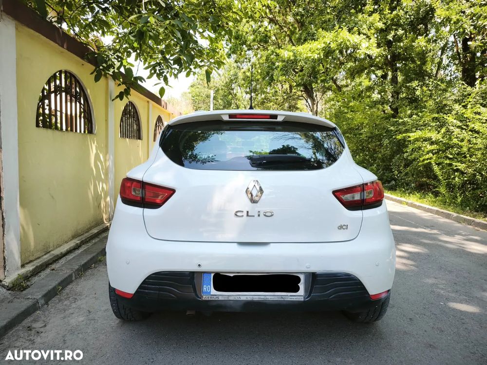 Renault Clio 1.5 dCi 75 Authentique - 10