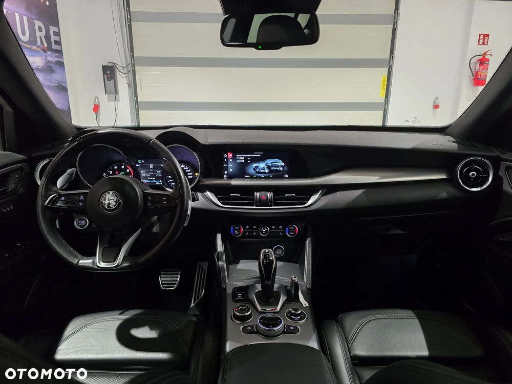 Alfa Romeo Stelvio 2022 photo 4