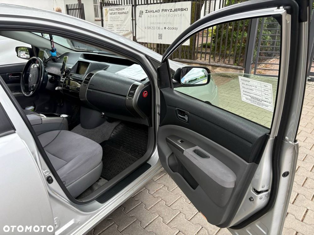 Toyota Prius - 7