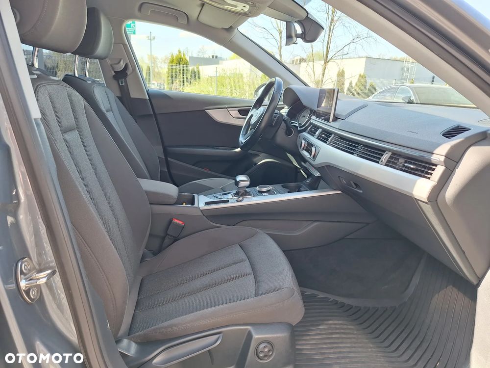 Audi A4 Avant 2.0 TDI S tronic - 32