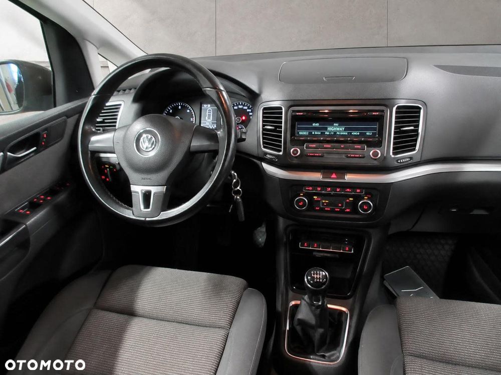 Volkswagen Sharan 2.0 TDI 4Motion BlueMotion Technology Comfortline - 9