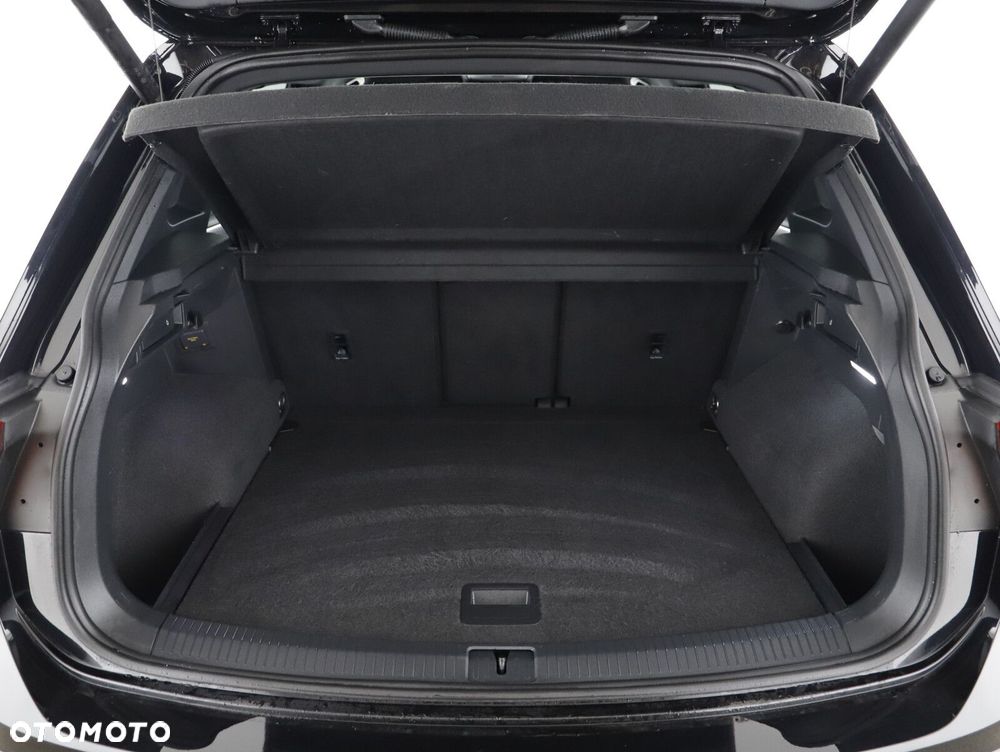 Volkswagen Tiguan - 21