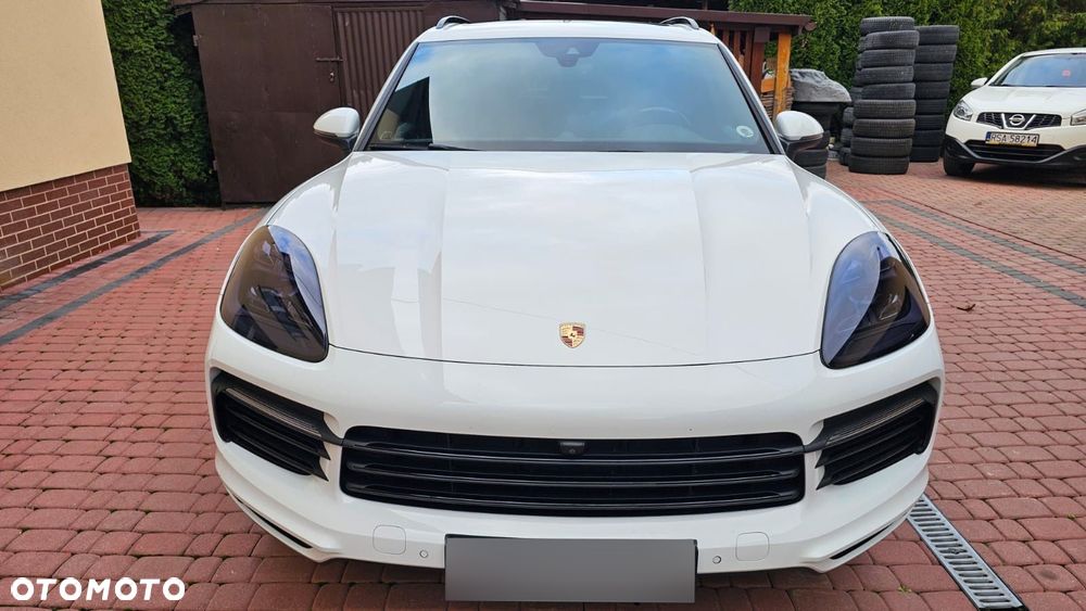 Porsche Cayenne - 2