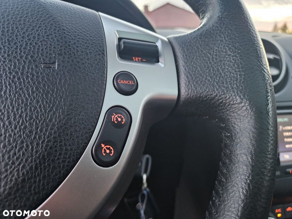 Nissan Qashqai - 23
